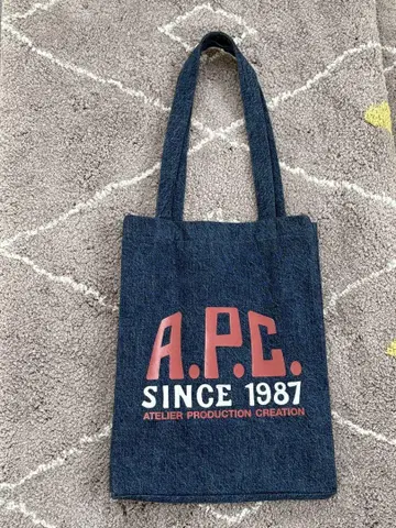 새상품급 APCTOTE LOU CARPENTER