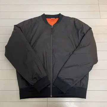 PUMA 블랙 점퍼 리버서블 L 사이즈