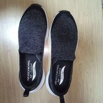 SKECHERS Air Cooled 스니커즈