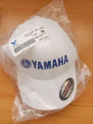 YAMAHA x FOX 콜라보 화이트 캡 S/M