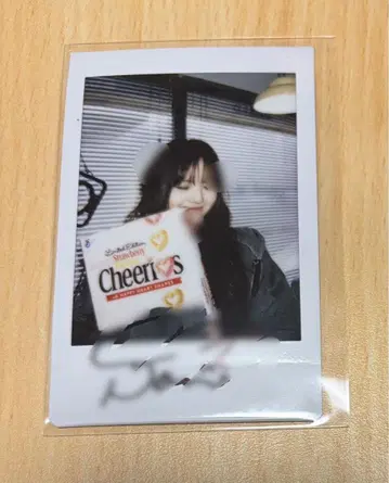 MADEIN FOREVER 세리나 사인 포함 폴라로이드 체키