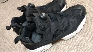 Reebok 펌프 퓨리 블랙 스니커즈