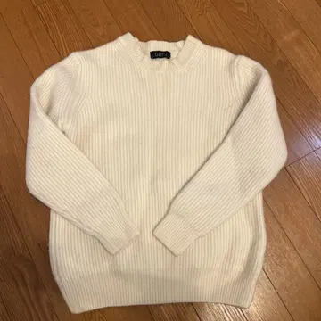 BARNEYS NEWYORK 화이트 리브 스웨터