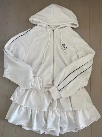 NICE CLAUP 셋업