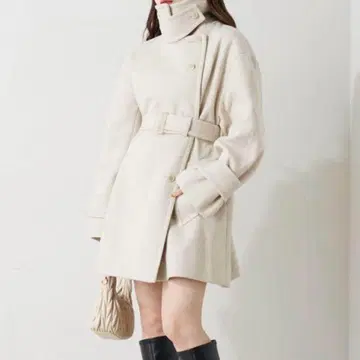 Chico 스탠드 카라 미들 기장 오버코트