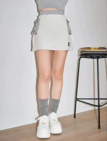 라이닝 맨투맨 미니 스커트 Darich