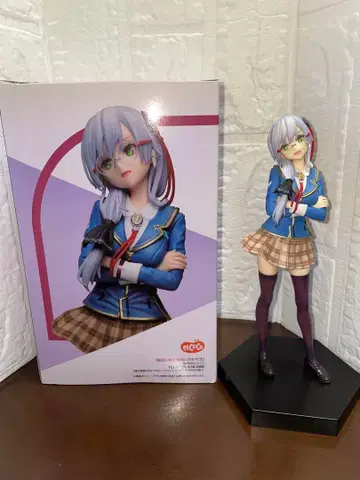 헤븐 번즈 레드 이즈미 유키 피규어