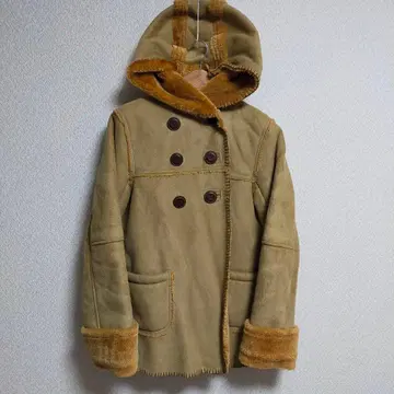 후드 부착 베이지 무스탕 코트