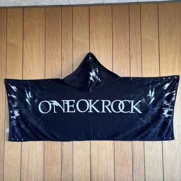 ONE OK ROCK 후드 부착 판초 타월
