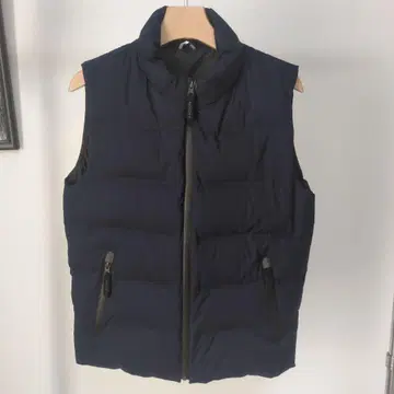 LACOSTE 네이비 다운 베스트