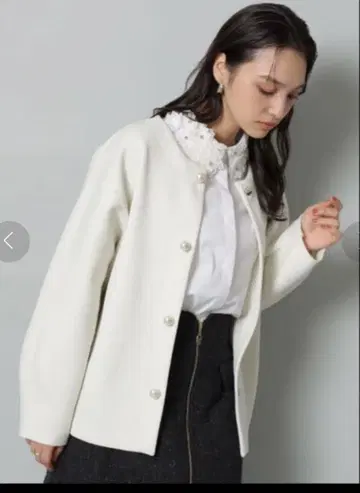 Rirandture 노카라 자켓 화이트 사이즈 2