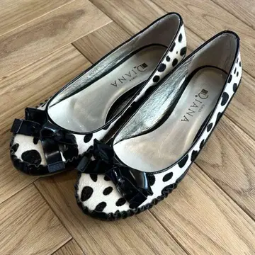 DIANA 다이애나 송치 리본 플랫슈즈 달마시안 39