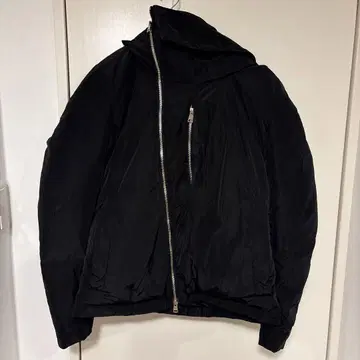 DIET BUTCHER SLIM SKIN 블랙 다운 자켓