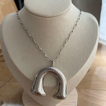chieko+ 치에코플러스 bonheur necklace 말발굽형 실버