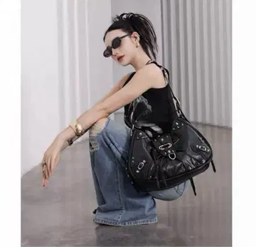 vintage leather shoulder bag grunge Y2K