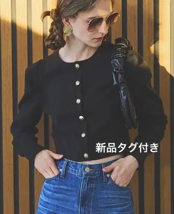 택 포함 미사용 새상품 앙데팡당 파워숄더 크루넥 가디건