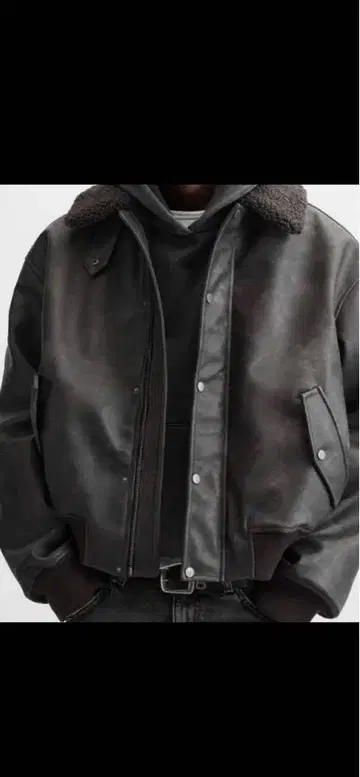 ZARA 완판템 보아 카라 부착 페이크 가죽 자켓 XL