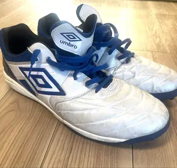 엄브로 ACCERATOR TR WIDE 축구 스파이크