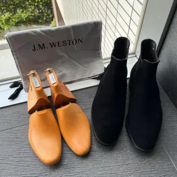 JM Weston 첼시 부츠 블랙 스웨이드 러버 솔