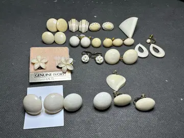 최상급 귀찌 천연 소재 앤티크 화조 조각 장식물 세밀 세공