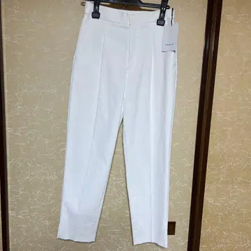 ROUGE VIF 화이트 슬랙스