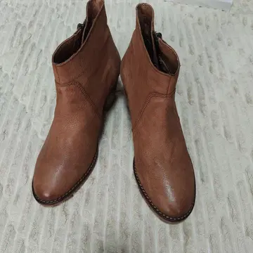 브라운 지퍼 달린 부티 약 7cm 힐