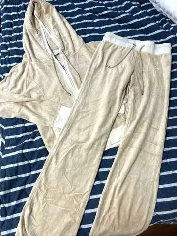 Rady 베이지 셋업