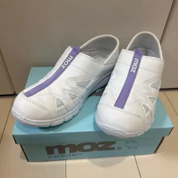새상품급 moz 슬립온 실내화 화이트/퍼플 LL