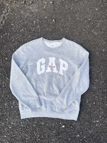 GAP 그레이 로고 맨투맨