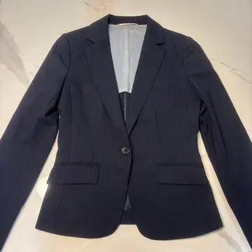 P.S.FA 네이비 스트라이프 수트 자켓과 팬츠
