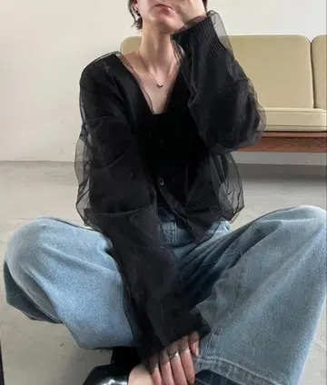 [ 새상품급 ] 2025AW 카프리슈 마쥬 튤 레이어드 가디건