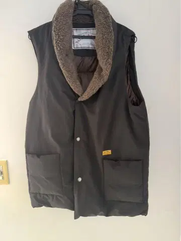 NATAL DESIGN 블랙 다운 베스트 M 사이즈