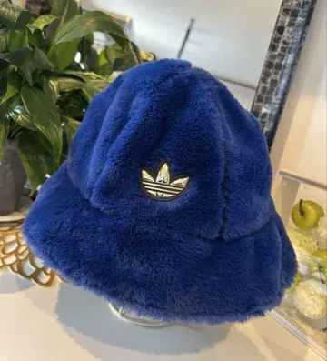 adidas (아디다스) 버킷햇 페이크퍼 빅토리 블루