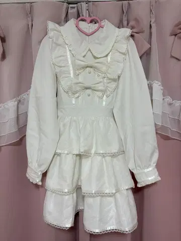 Honey Cinnamon 리본 포함 도트 튤 원피스