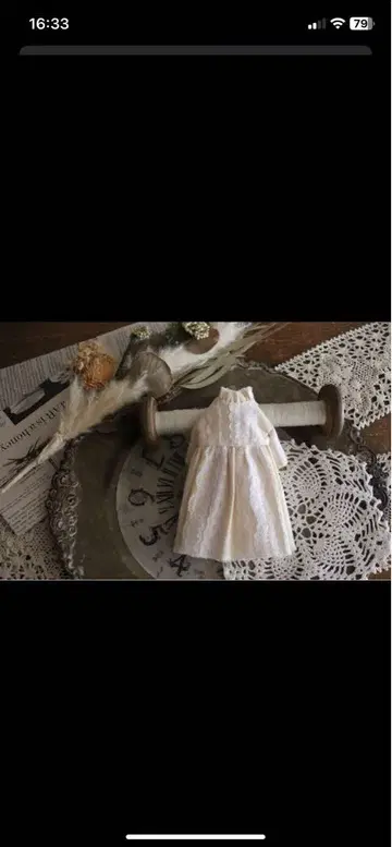 브라이스용 화이트 드레스와 팬츠 세트