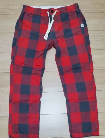 Abercrombie&Fitch 빨간색과 블랙 체크 무늬 팬츠