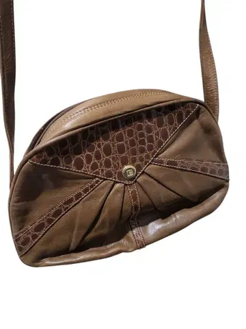 BALLY 숄더백