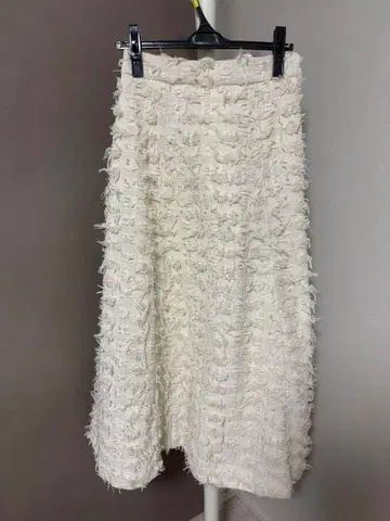 택 포함 미사용 새상품 CADUNE 프린지 롱 스커트 TL 90