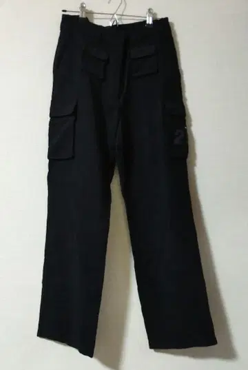 [ PICONE ] 블랙 코듀로이 팬츠 ( 자수 포함 ) [ 새상품급 ]