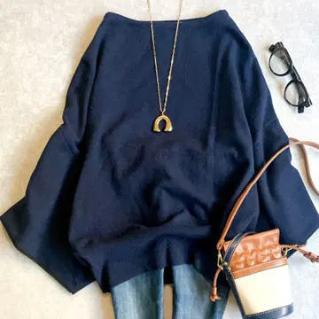 레어 seya. 캐시미어 실크 와이드 슬리브 돌먼 니트 네이비 바이컬러