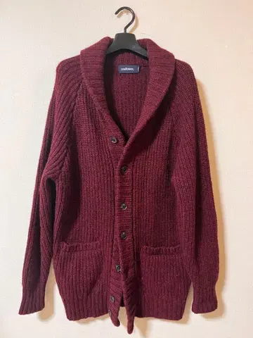 뉴요커 버건디 와인 레드 니트 가디건