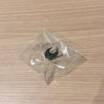 계속 한밤중이면 좋을 텐데 가챠 시크릿 반지