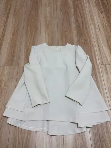 소노 더블 플레어 블라우스