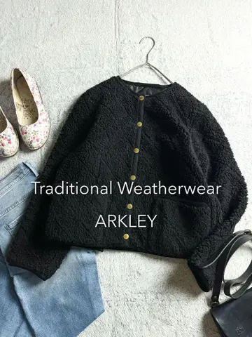 [트래디셔널 웨더웨어] ARKLEY LONG 퀼팅 보아 코트