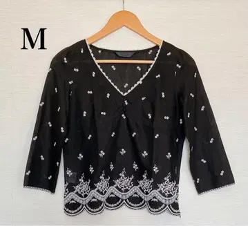 폴스미스 블랙 전체 자수&레이스 7부 소매 블라우스