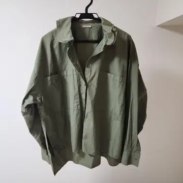 BARENA 이탈리아제 올리브 그린 긴팔 셔츠