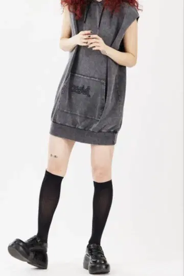 xgirl 후드 부착 슬리브리스 다크 그레이