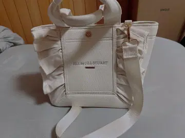 JILL by JILL STUART 프릴 캔버스 백
