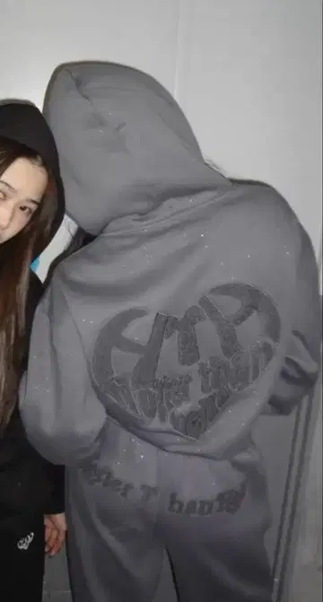 택 포함 새상품 HTH glitter like Heart Logo 후드티