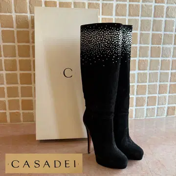 [ 미사용 새상품 ] CASADEI 실버 스터드 블랙 스웨이드 부츠